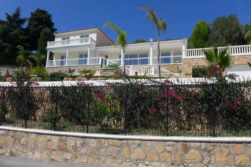 Location saisonnière villa Vallauris  