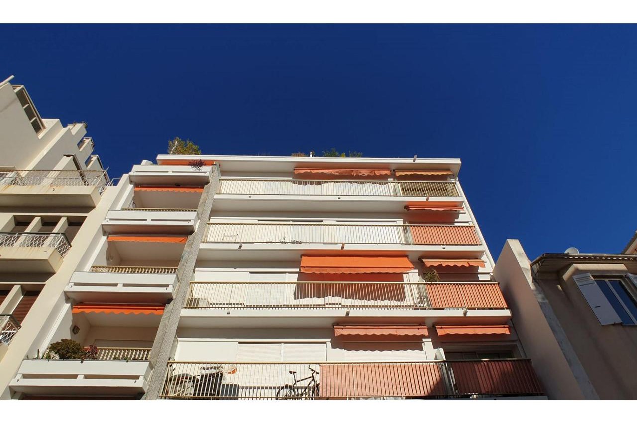 Vente Appartement 78m² 3 Pièces à Antibes (06600) - Agence De La Pinède