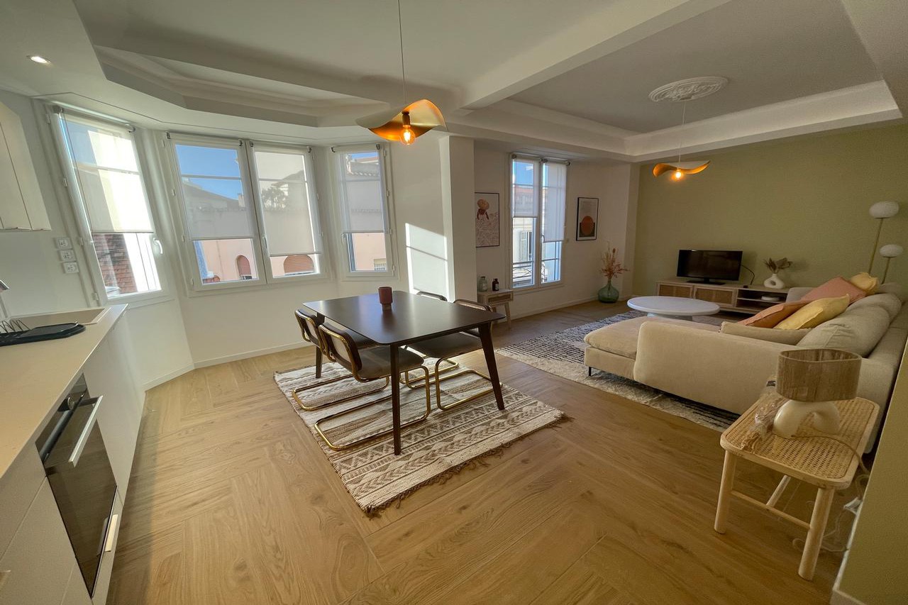 Vente Appartement 50m² 2 Pièces à Antibes (06600) - Agence De La Pinède