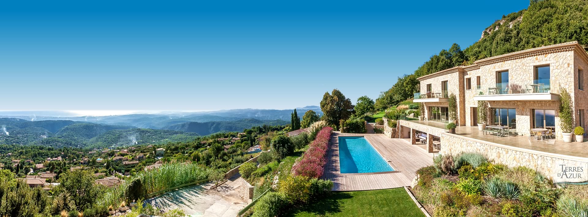 Vente Maison 370m² à Tourrettes-sur-Loup (06140) - Terres D'Azur