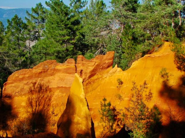 Photos Le Luberon, nommé 4 fois par Vogue dans son classements des 30 lieux iconiques à voir une fois dans sa vie...