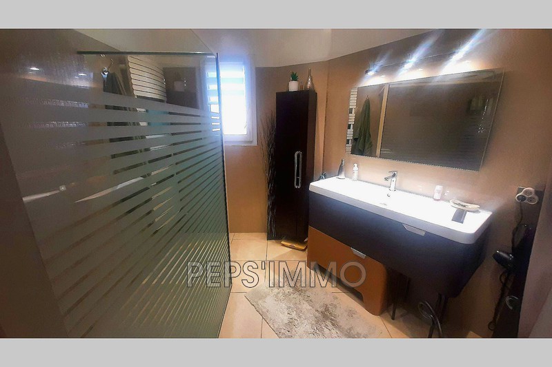 Vente maison contemporaine Saint-Mitre-les-Remparts  