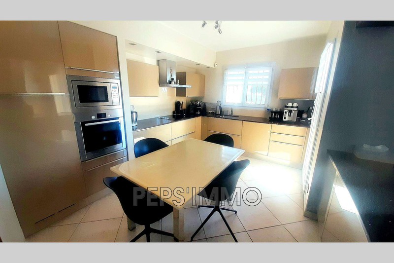 Vente maison contemporaine Saint-Mitre-les-Remparts  