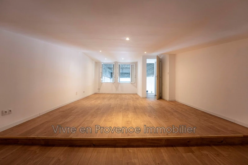 Professionnel local commercial Avignon  