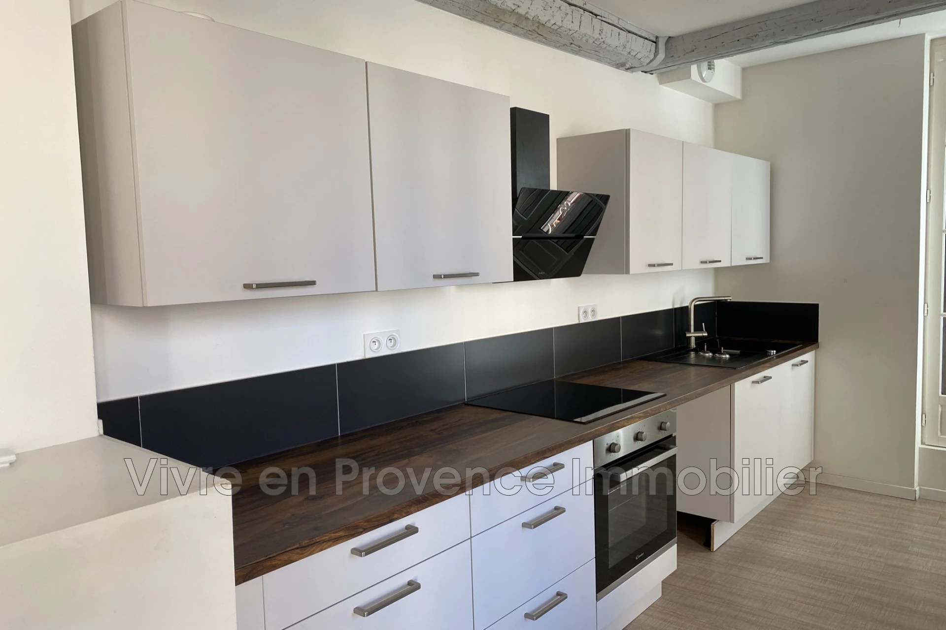 Appartement 4 pièces 86 m² · à Carpentras · 86 m² · 172 000 €