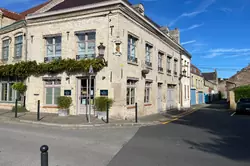 Professionnel local professionnel Bergues  