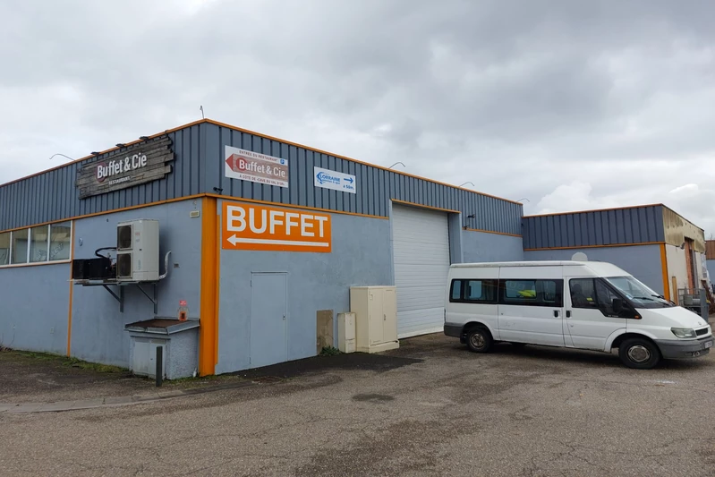 Professionnel local commercial Marly  