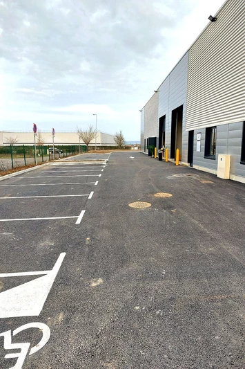 Professionnel locaux Flévy  