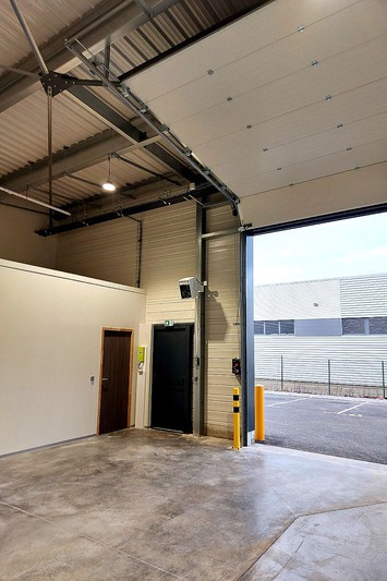 Professionnel locaux Flévy  