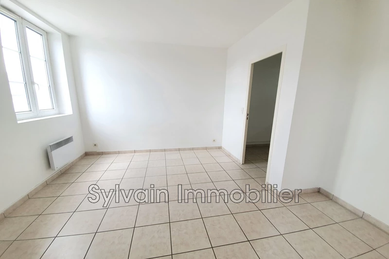 Location appartement Ernemont-Boutavent  