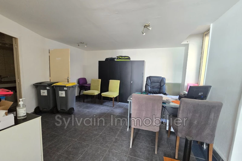 Professionnel local commercial Gournay-en-Bray  