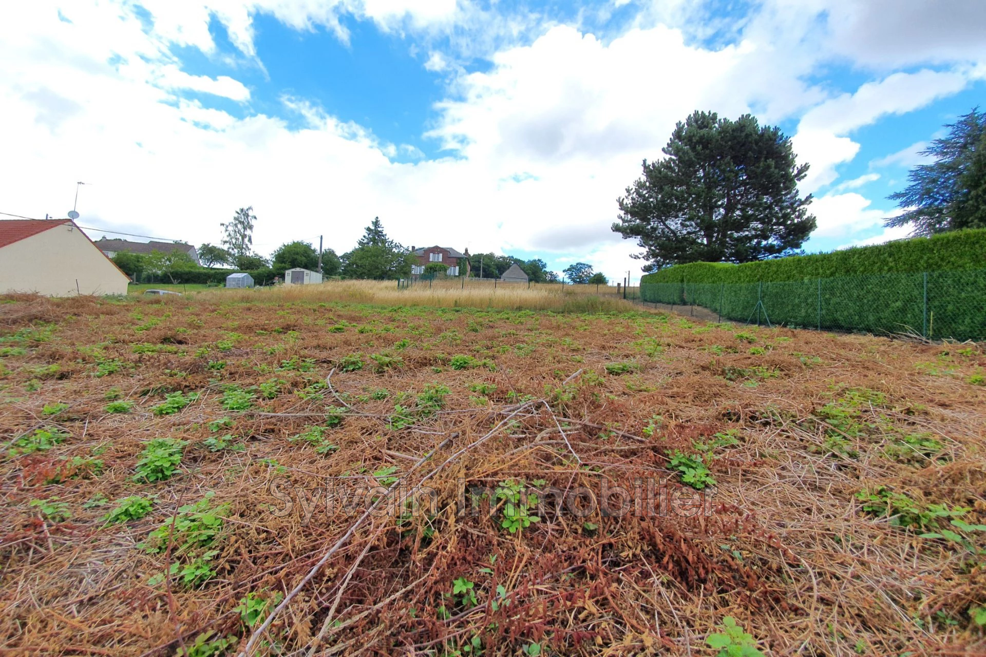 Terrain · à Crillon · 38 500 €