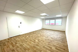 Professionnel bureau Claira  