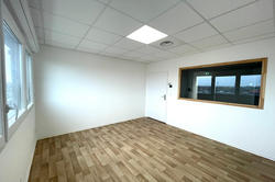 Professionnel bureau d'affaire Claira  