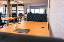 Professionnel espace partagé Claira  