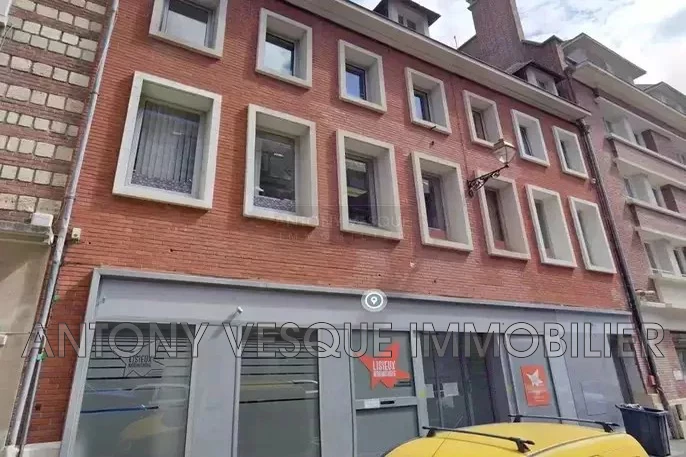 Maison 700 m² · à Lisieux · 700 m² · 661 500 €