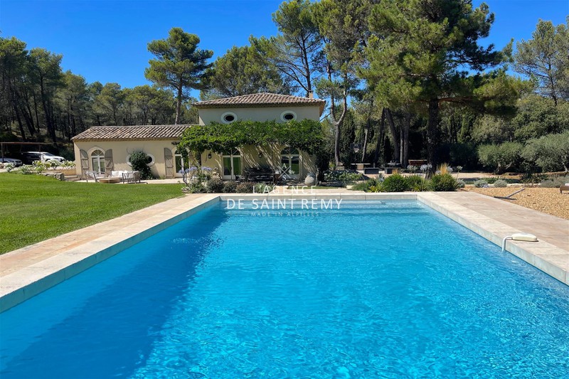 Location saisonnière propriété Saint-Rémy-de-Provence Location saisonnière propriété Saint-Rémy-de-Provence