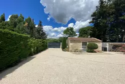 Location saisonnière villa Saint-Etienne-du-Grès  