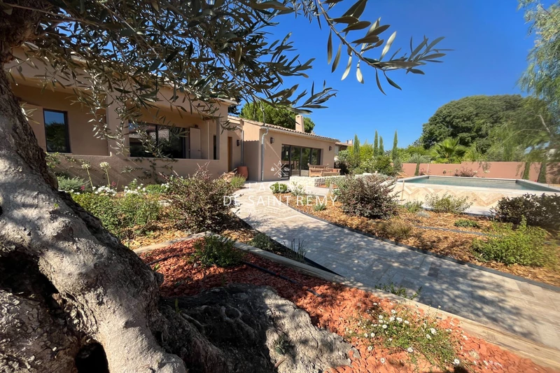 Vente Village house Saint-Rémy-de-Provence  