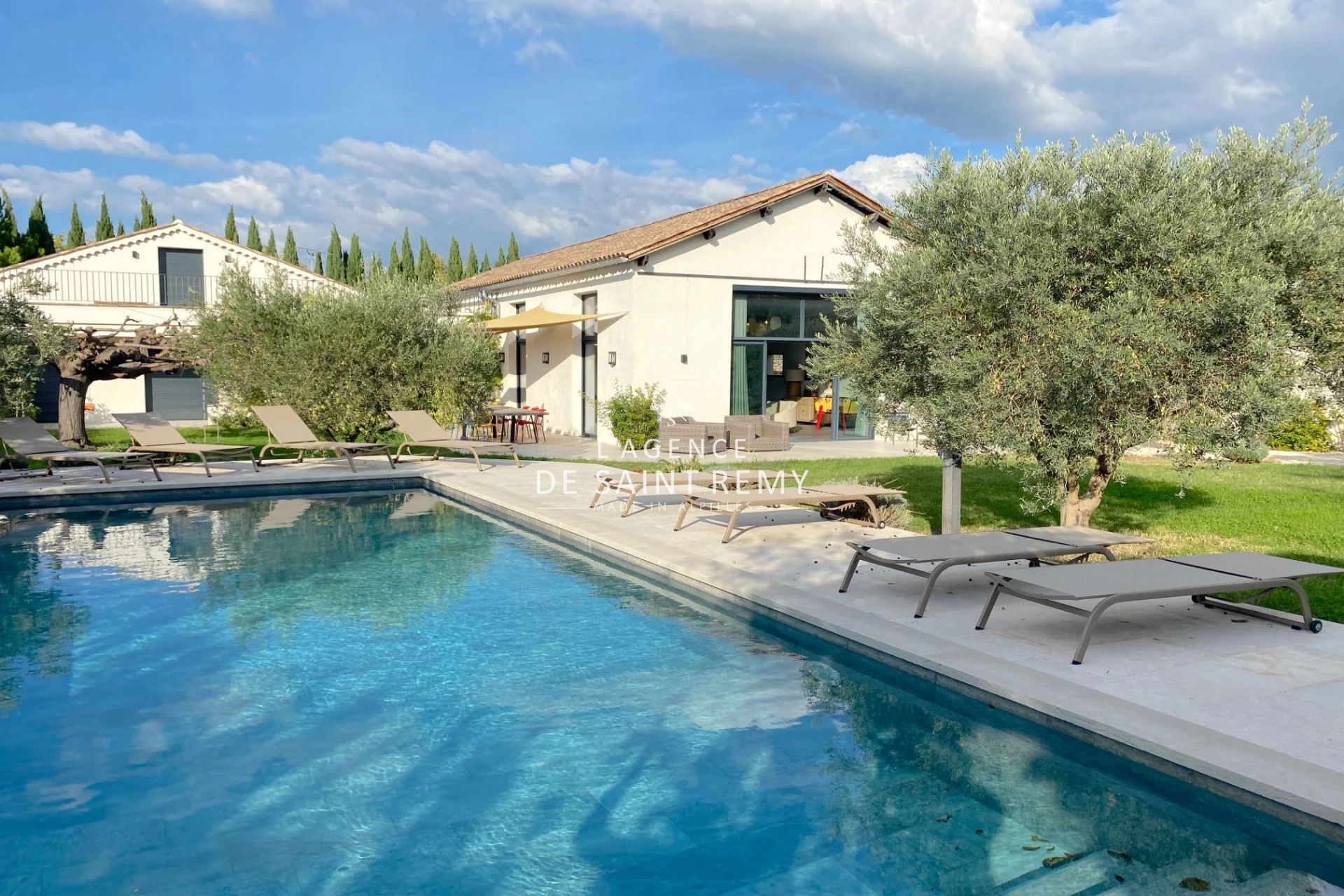 Maison 8 pièces 120 m² · à Saint-Rémy-de-Provence · 120 m² · 2 414 000 €
