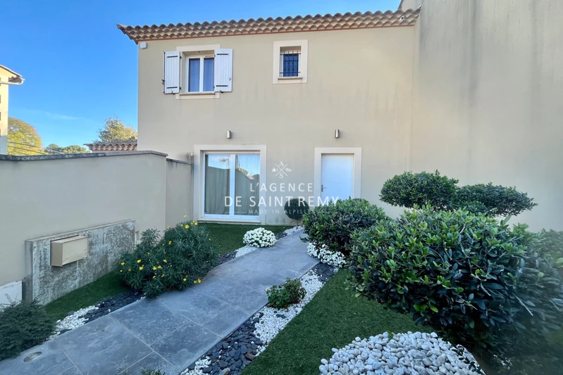 Vente maison Saint-Etienne-du-Grès  