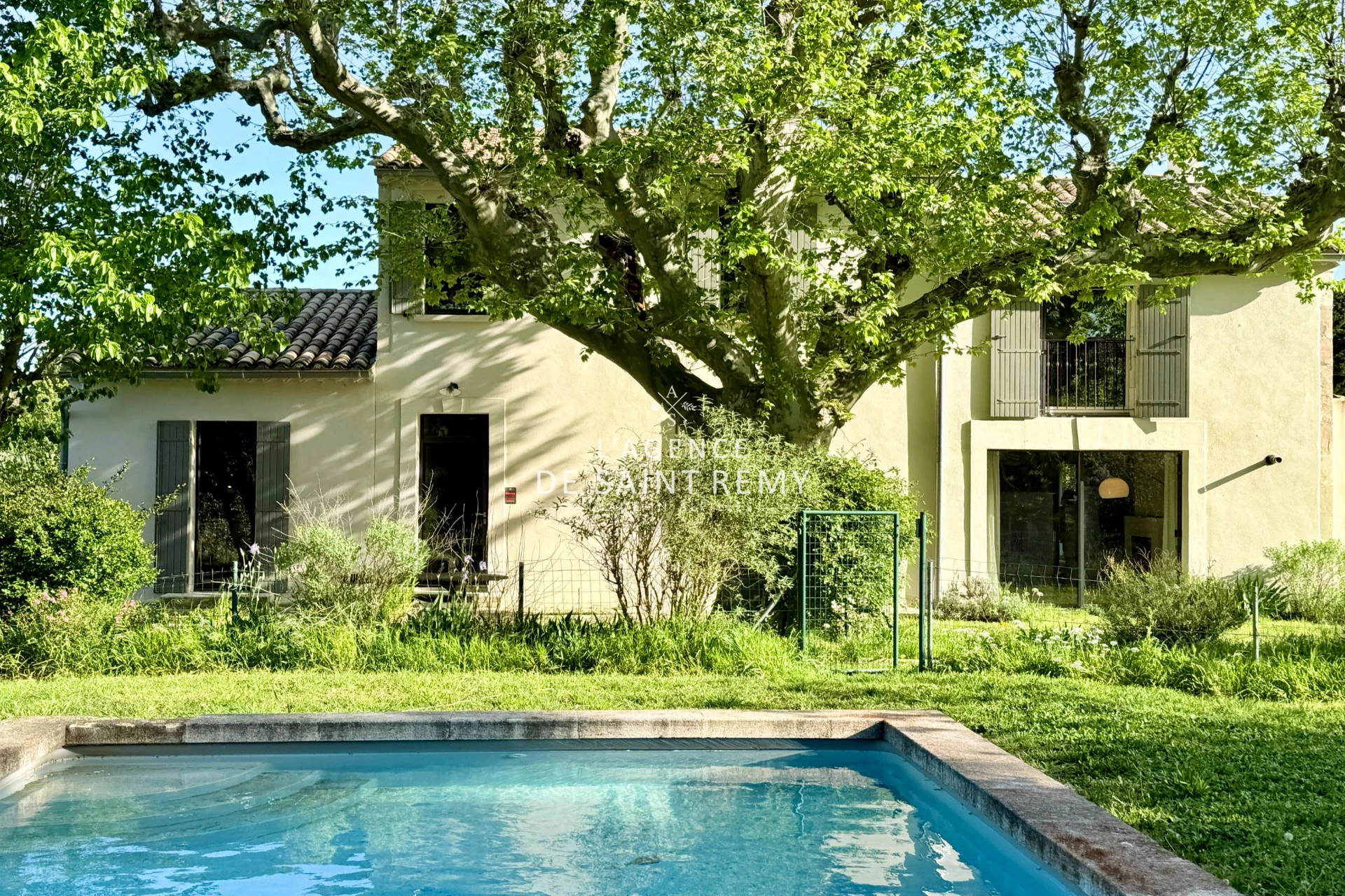 Maison 7 pièces 180 m² · à Campagne · 180 m² · 680 000 €