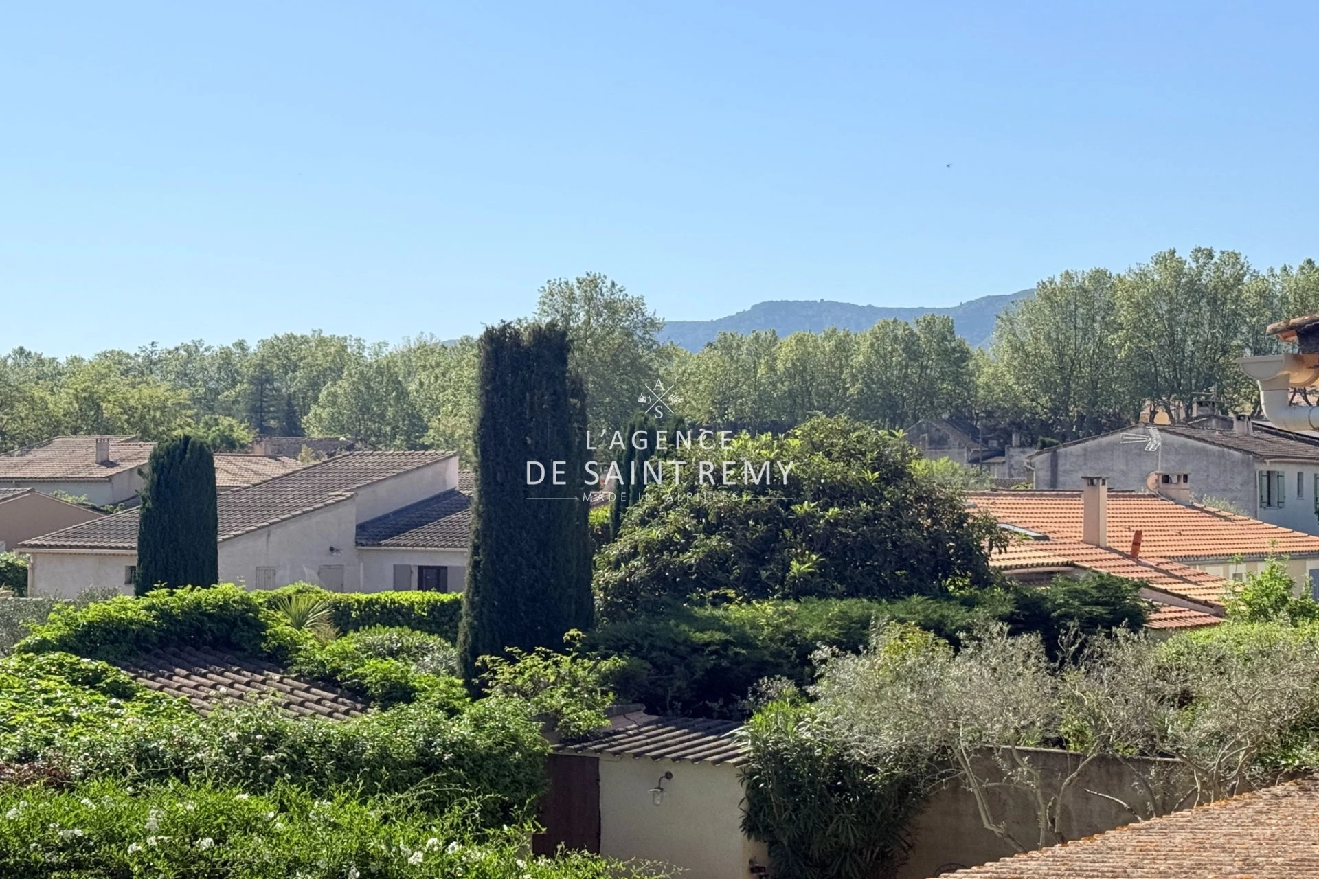 Maison 5 pièces 145 m² · à Saint-Rémy-de-Provence · 145 m² · 1 099 000 €