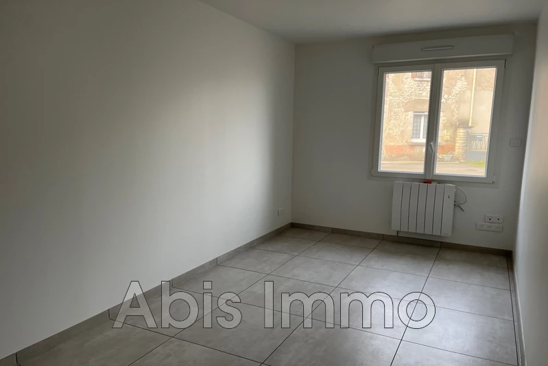 Location appartement Voves  Location appartement Voves