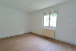 Location maison Authou  