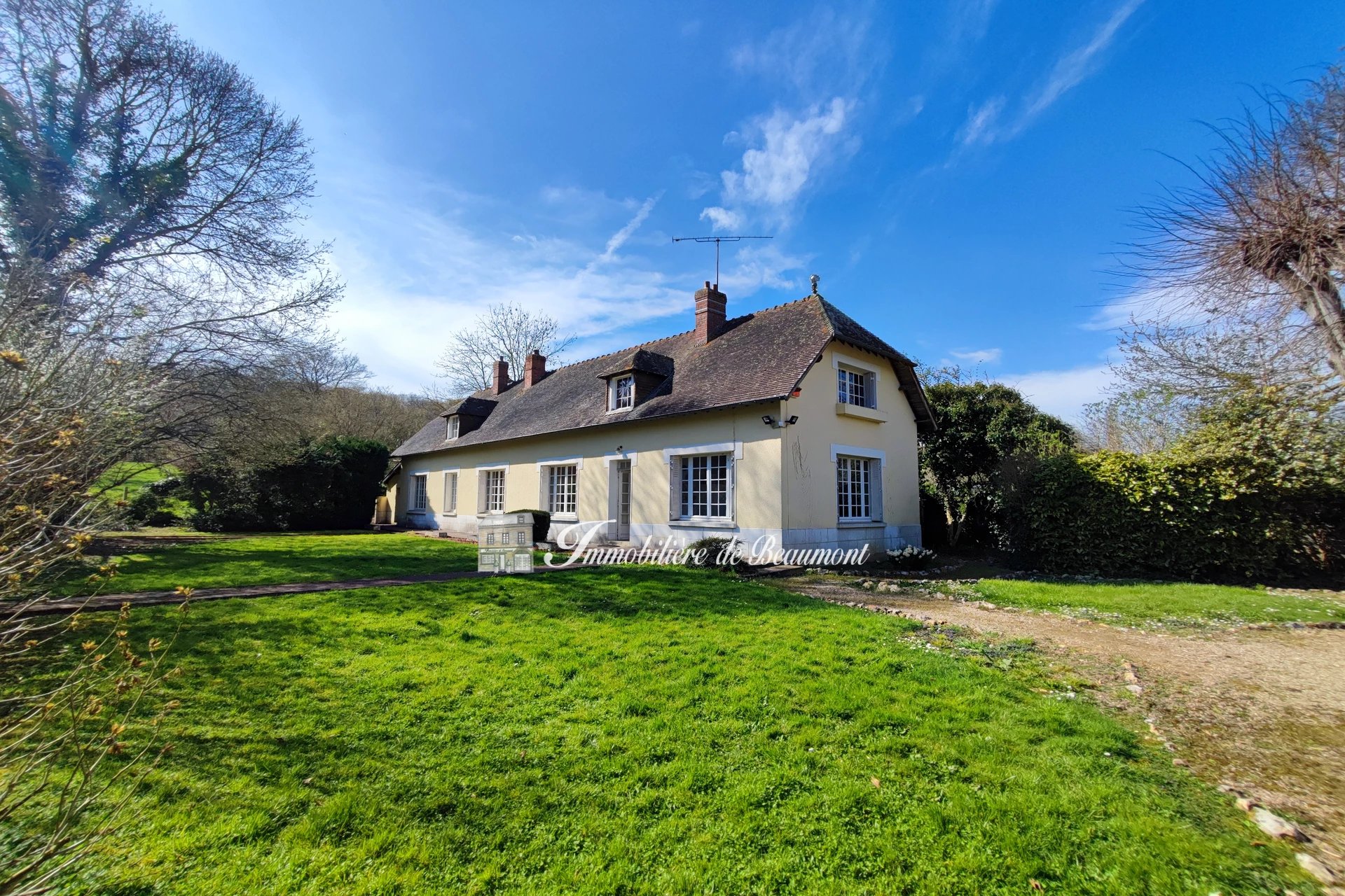 Maison 4 pièces 34 m² · à Beaumont-le-Roger · 34 m² · 231 000 €