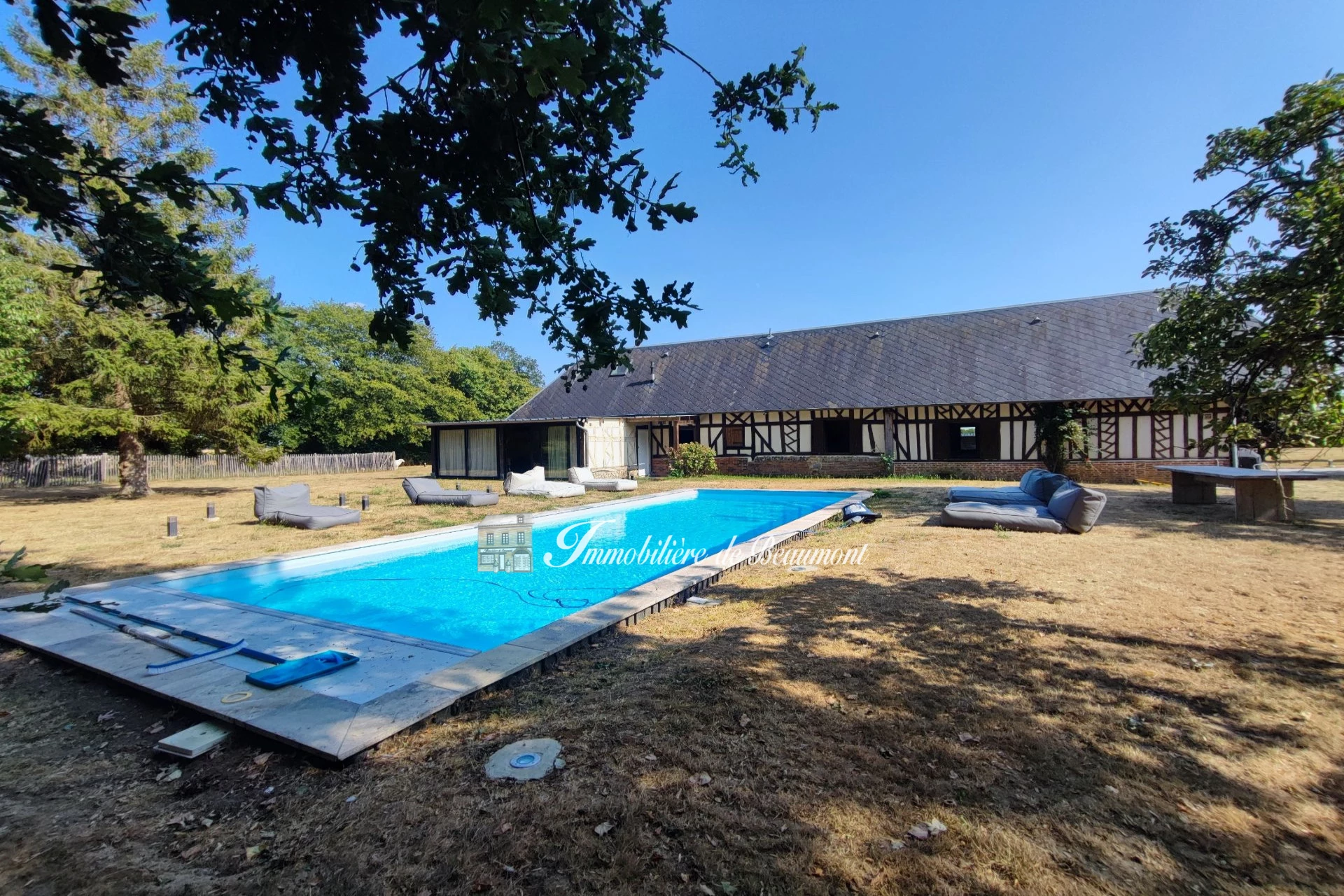 Maison 5 pièces 181 m² · à Bernay · 181 m² · 498 750 €