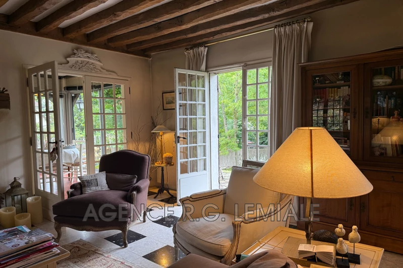 Vente maison Le Mesnil-le-Roi  
