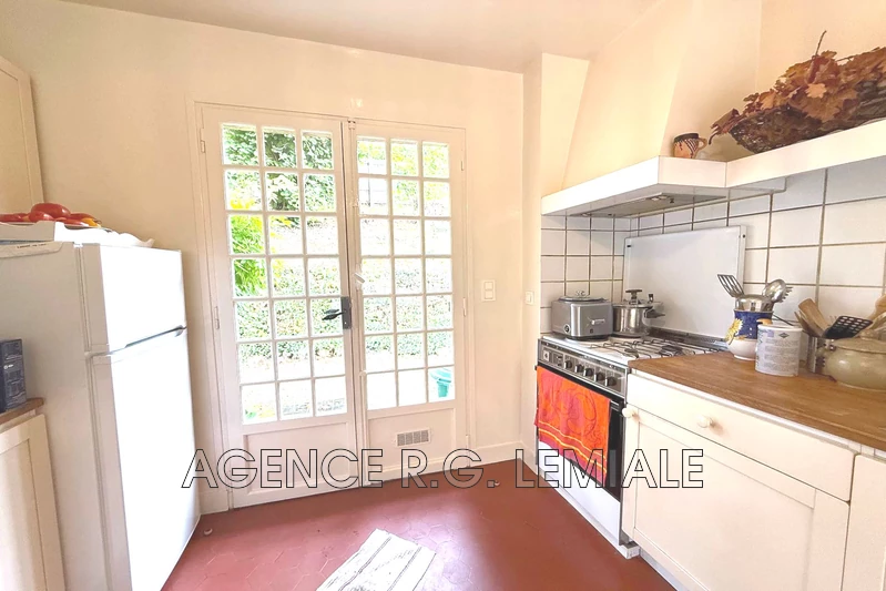 Vente maison Le Mesnil-le-Roi  