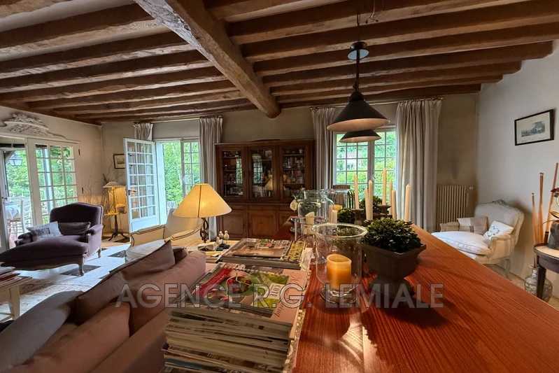 Vente maison Le Mesnil-le-Roi  