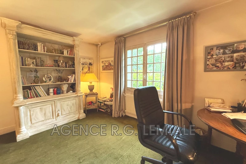 Vente maison Le Mesnil-le-Roi  