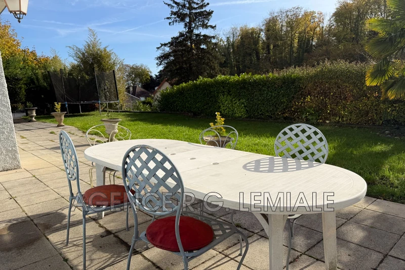 Vente maison Le Mesnil-le-Roi Vente maison Le Mesnil-le-Roi