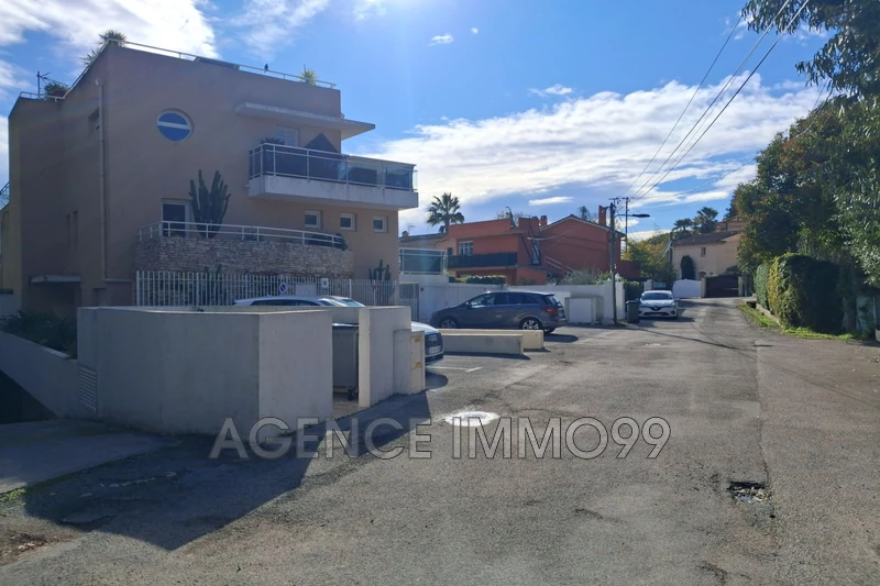 Vente garage Mandelieu-la-Napoule  