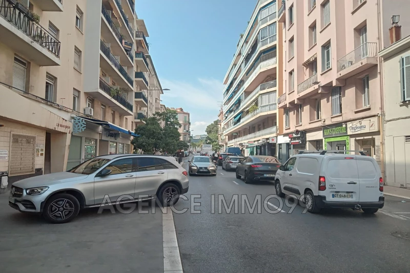 Vente garage Cannes  