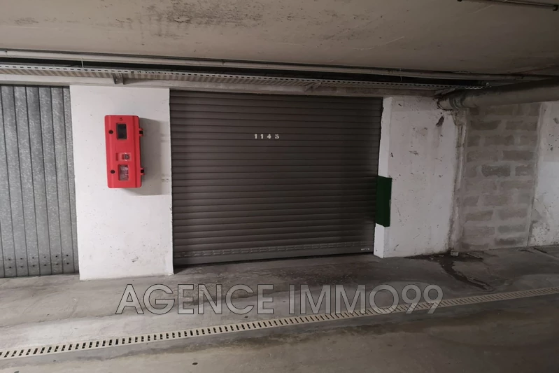 Vente garage Mandelieu-la-Napoule  