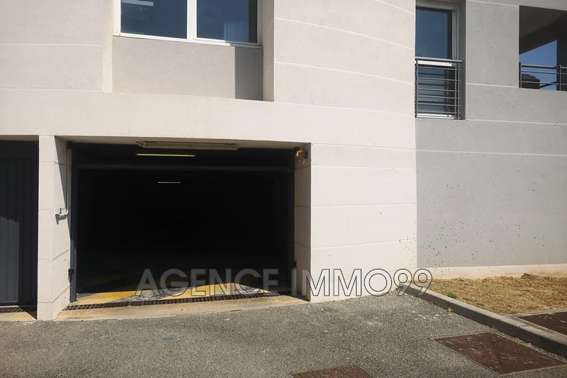 Vente garage Valbonne  