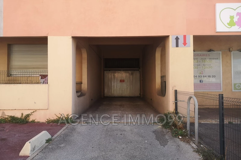 Vente garage Vallauris  