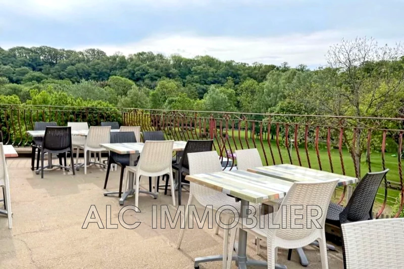 Professionnel Saint-Léonard-des-Bois Professionnel Saint-Léonard-des-Bois