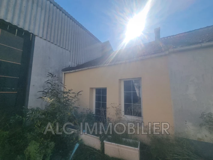 Vente immeuble Moulins-la-Marche  