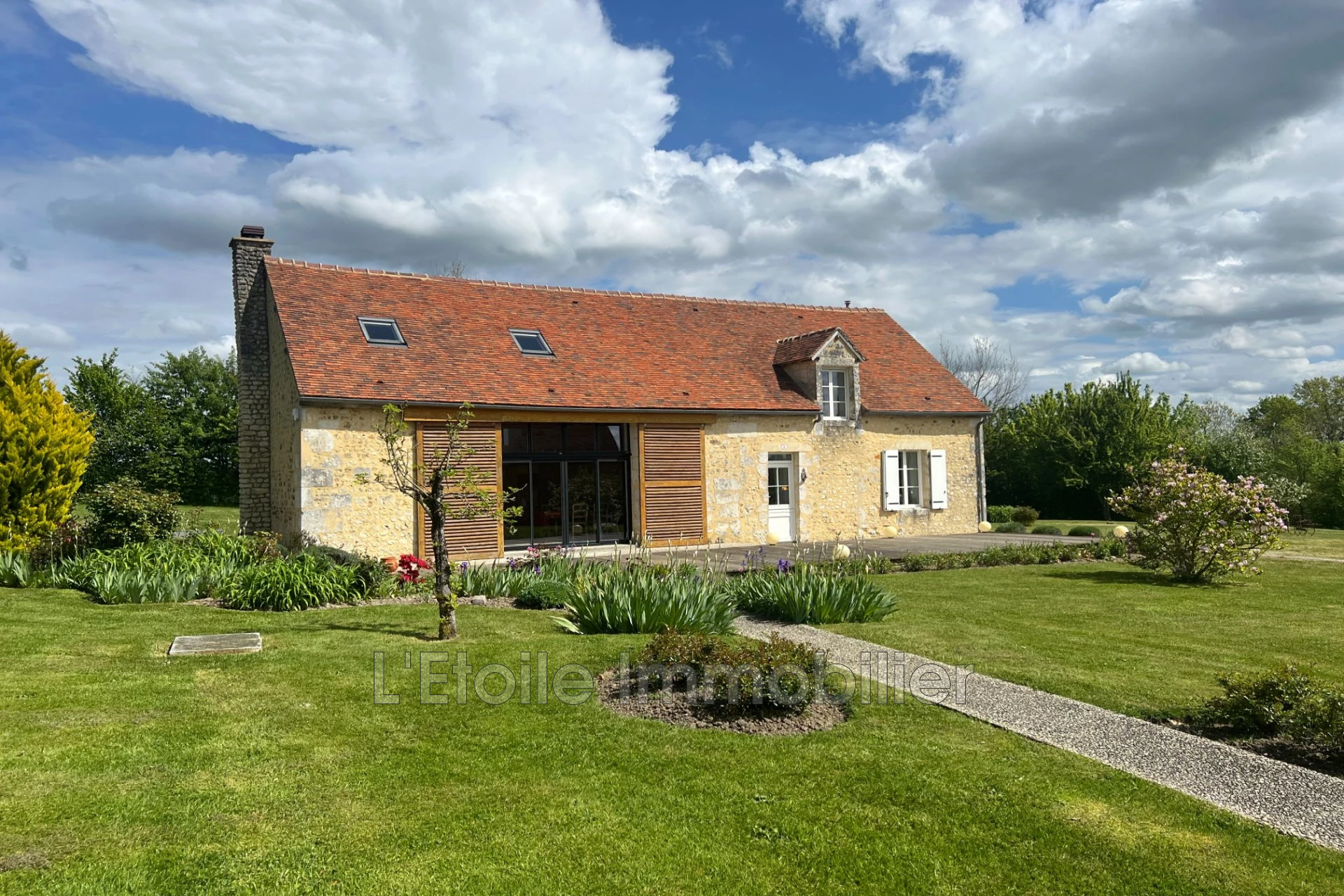 Maison 4 pièces 57 m² · à Mortagne-au-Perche · 57 m² · 353 000 €