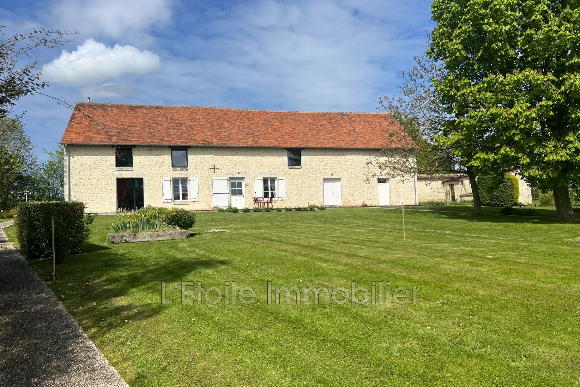 Maison 6 pièces 45 m² · à Mortagne-au-Perche · 45 m² · 348 000 €