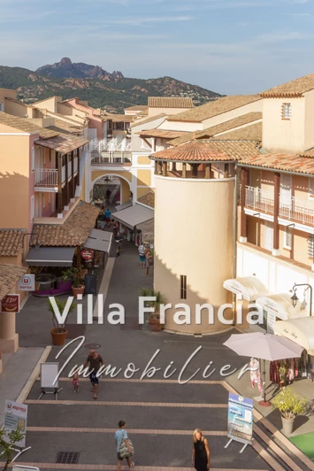 Professionnel Agay Professionnel Agay