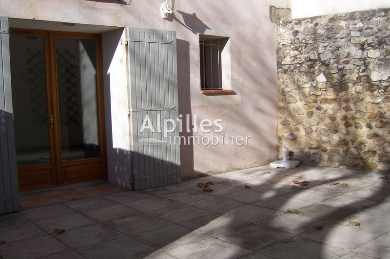 House Mouriès  Rentals house  1 bedroom   55&nbsp;m&sup2;