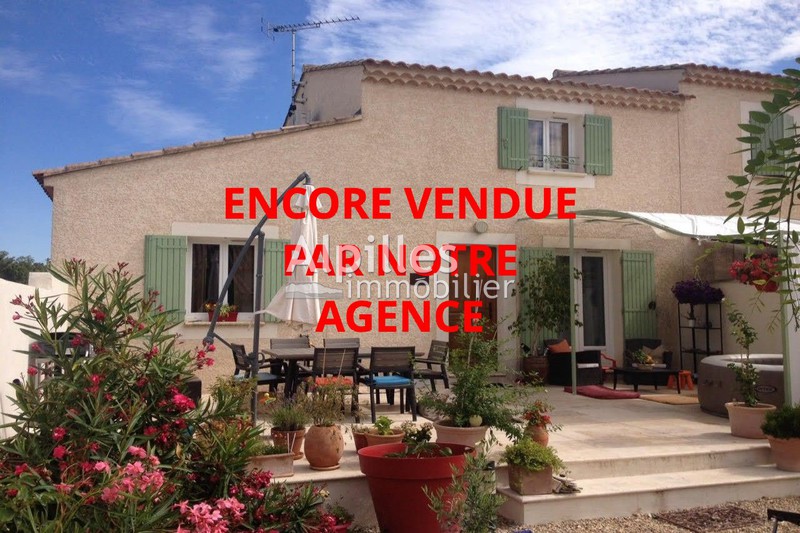 Photo Villa Mouriès   to buy villa  3 bedroom   90&nbsp;m&sup2;