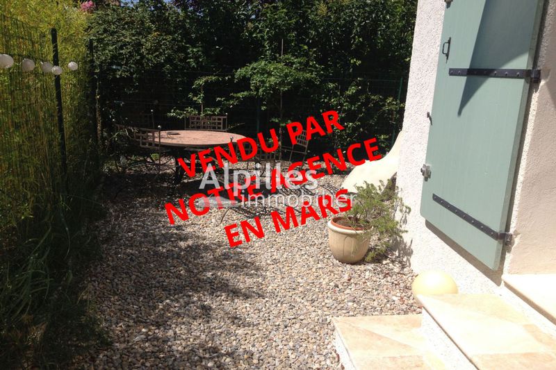 Photo Apartment Mouriès to buy apartment 2 rooms 30 m²