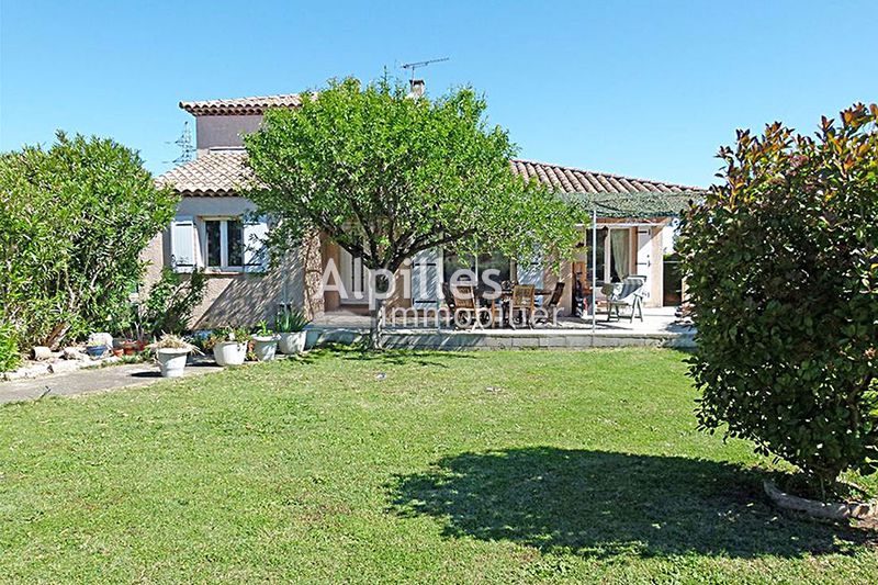 Photo Villa Saint-Martin-de-Crau Centre-ville, achat villa 5 chambres 170 m²